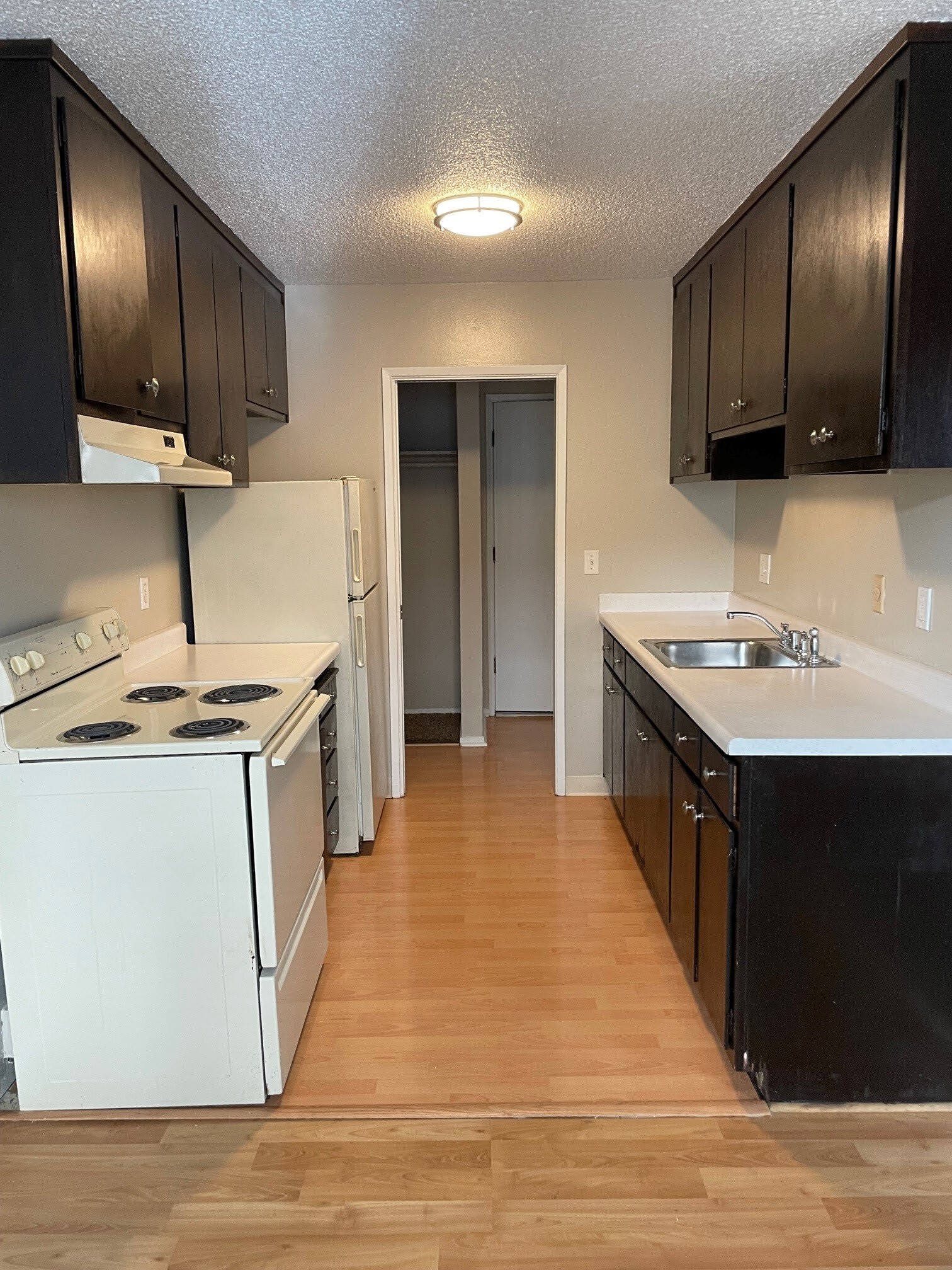 Mariposa Apartments – photo 2