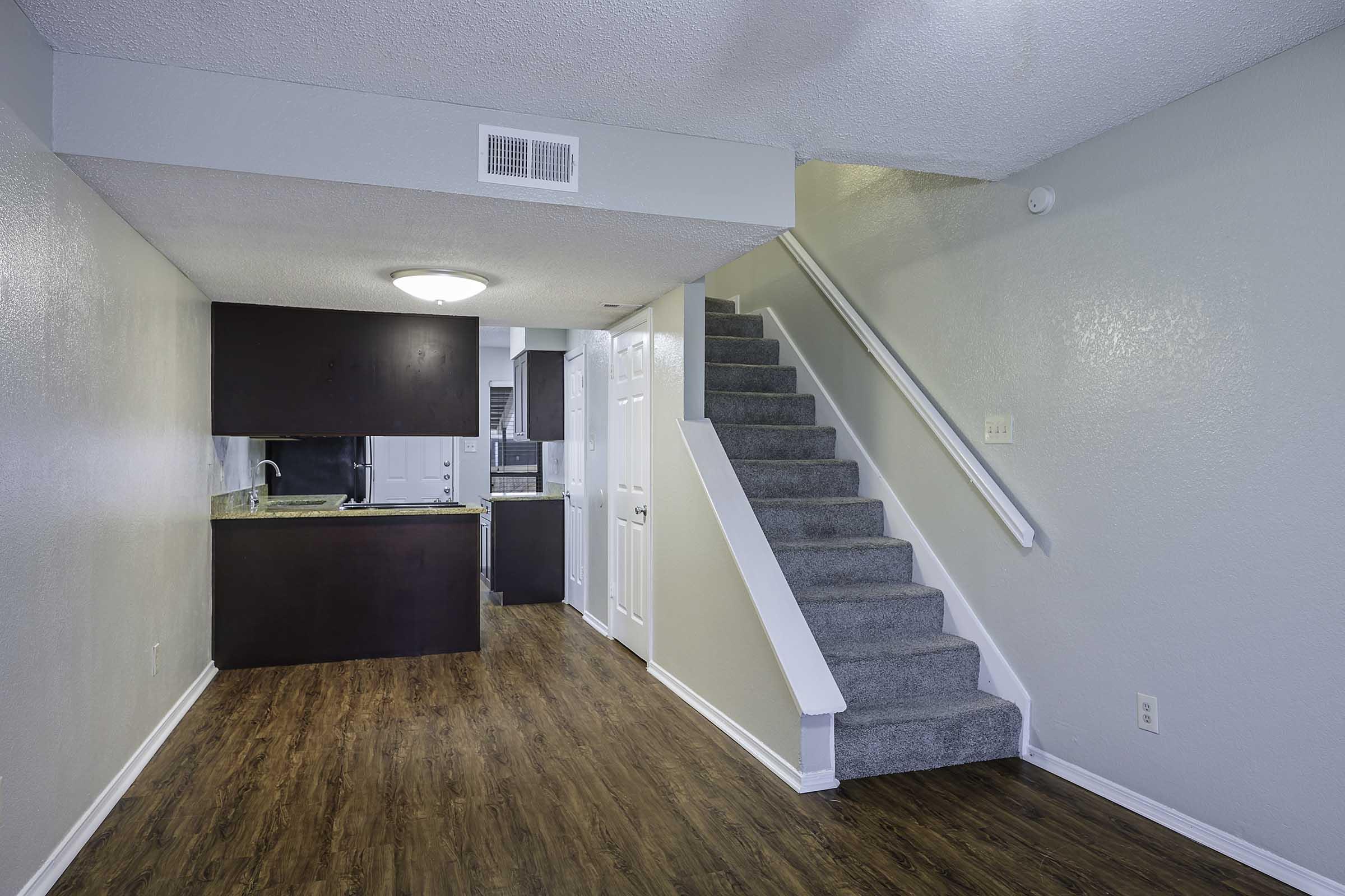 Parkwood Plaza Townhomes – photo 5
