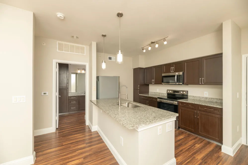 Amber Oaks – photo 1