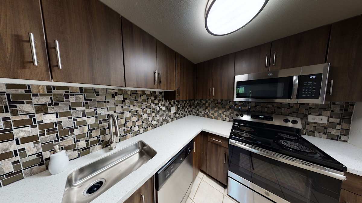 The Cascades Apartments – photo 2