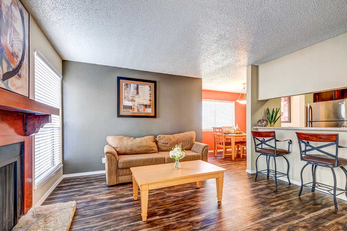 OakStone Apartment Homes – photo 2