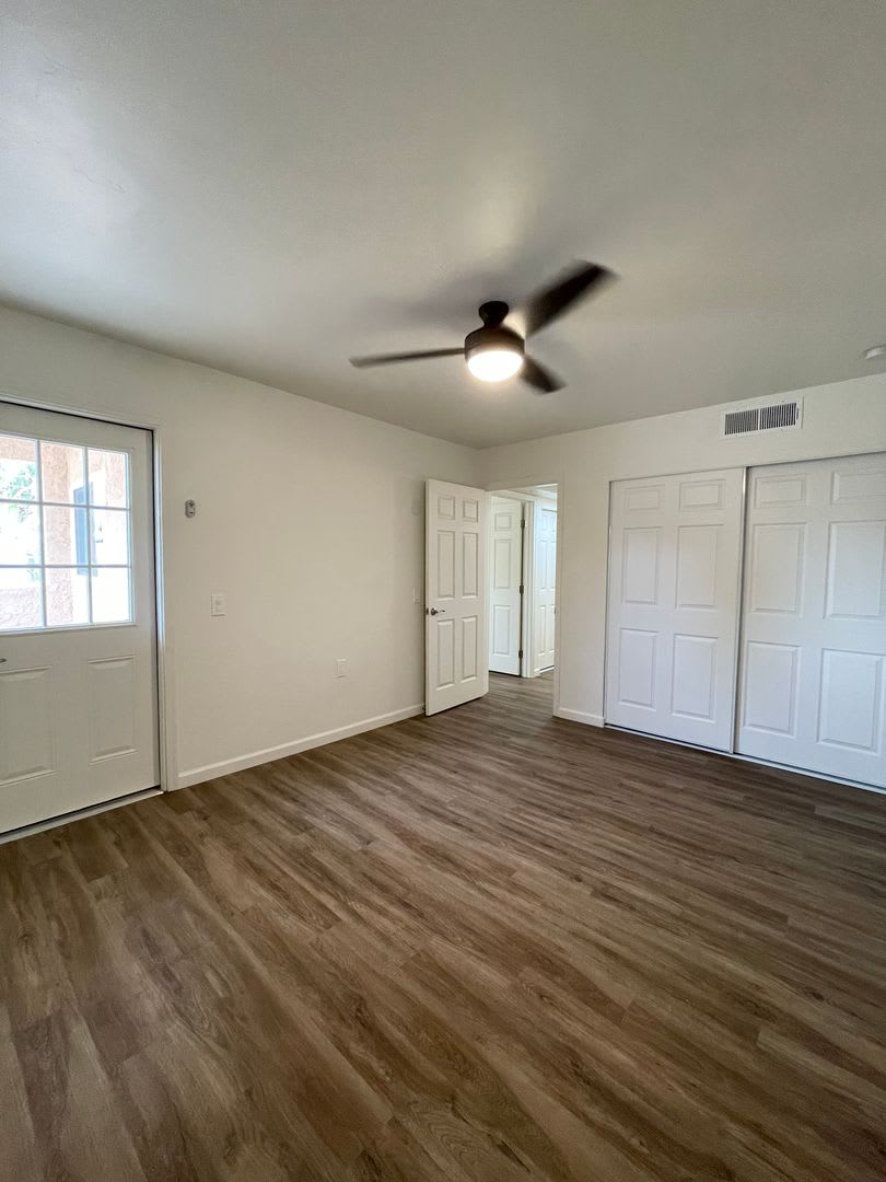 Pine Tree Apartments – photo 3