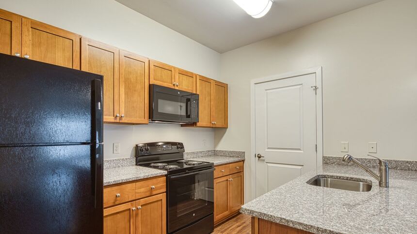 River Bend Apartments – photo 1