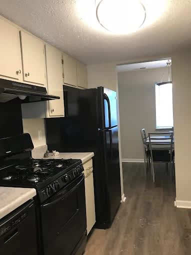 Oakdale Square Apartments – photo 3