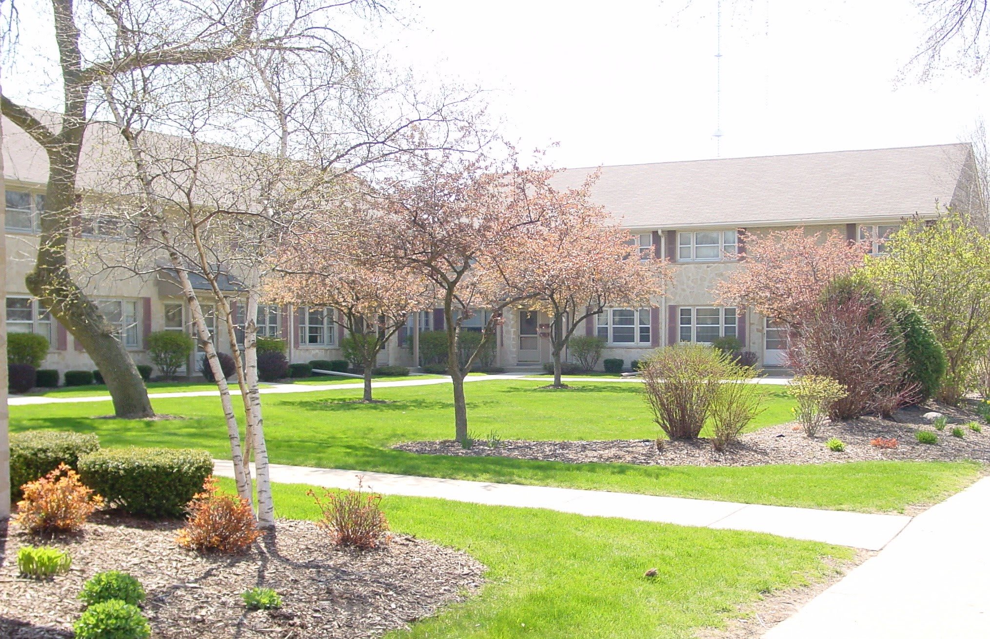 Bay Village Apartments – photo 3