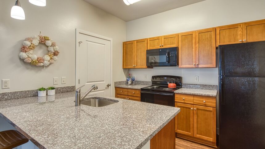 River Bend Apartments – photo 2