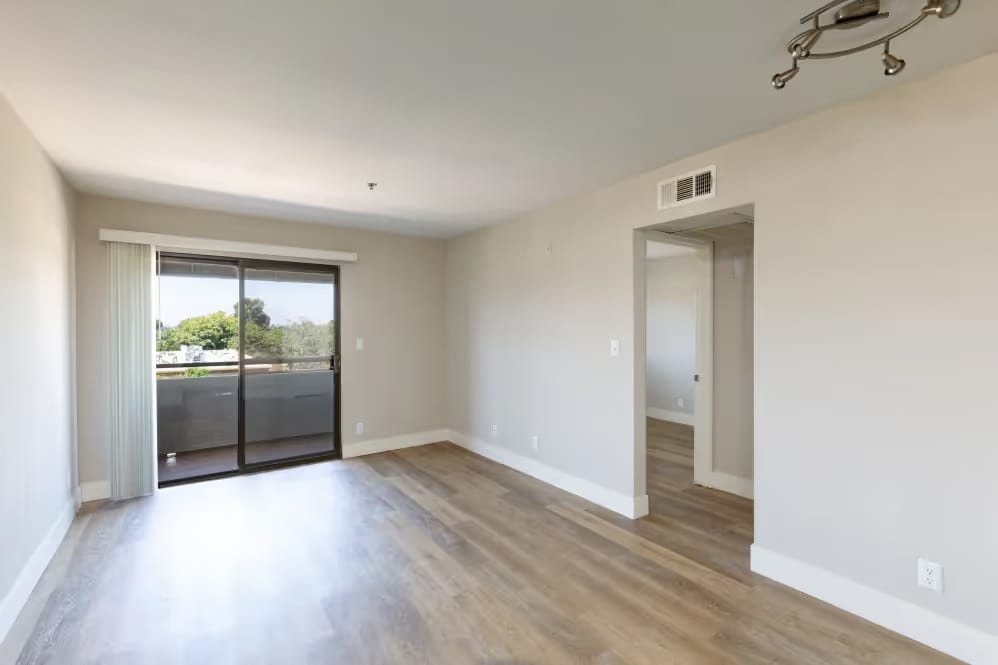 Vue Laurel Canyon – photo 5