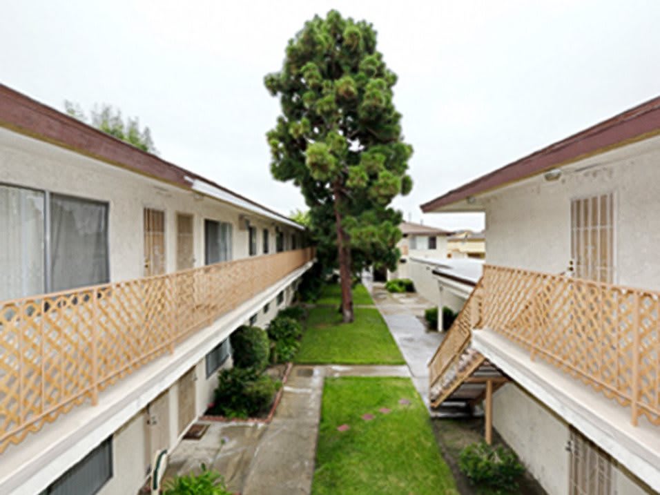 El Pueblo – photo 3