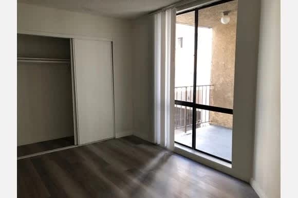 515 S. La Fayette Park Pl. – photo 4