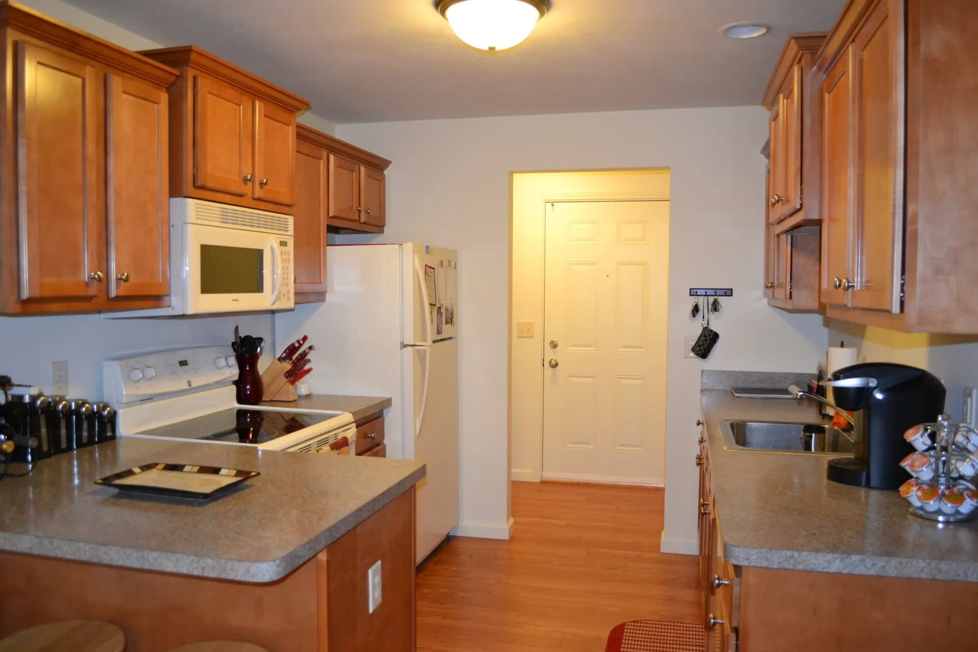Clayton Manor Apartments – photo 1