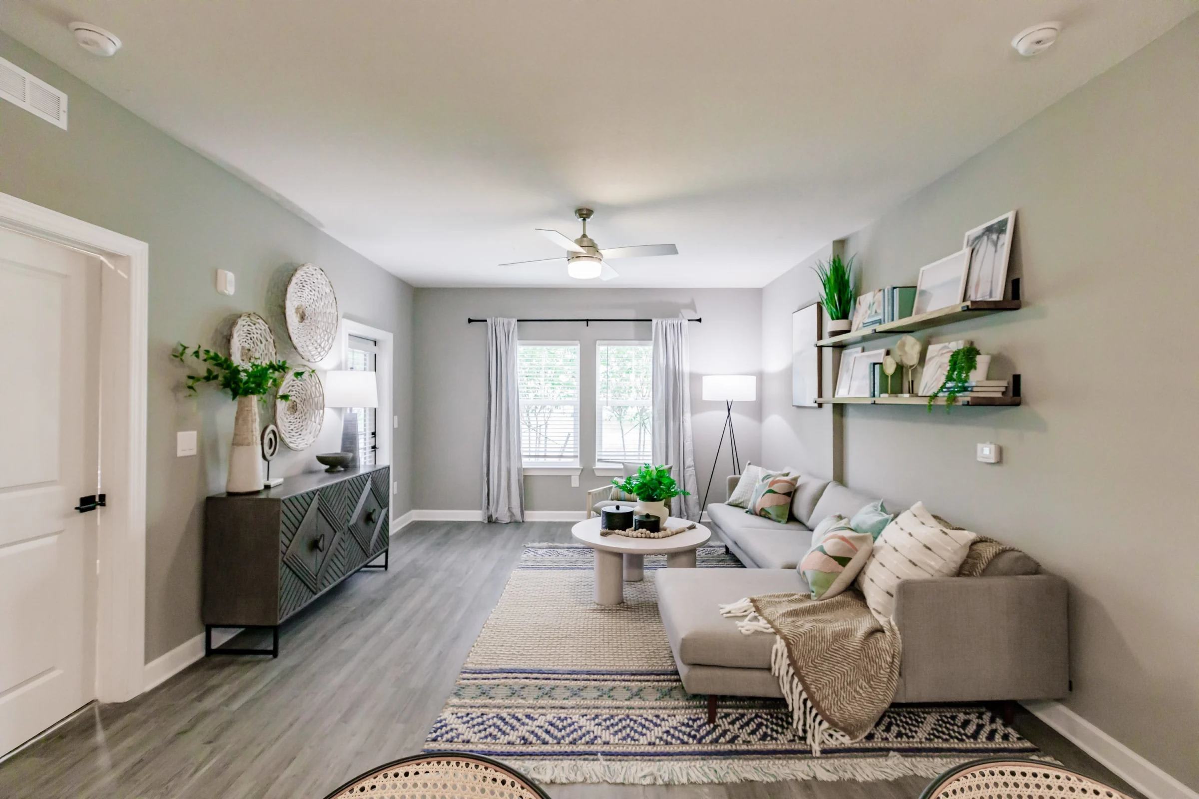 Vantage Apartments – photo 3