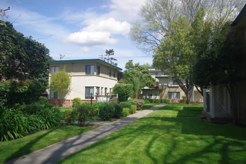 Linvale Townhomes – photo 2