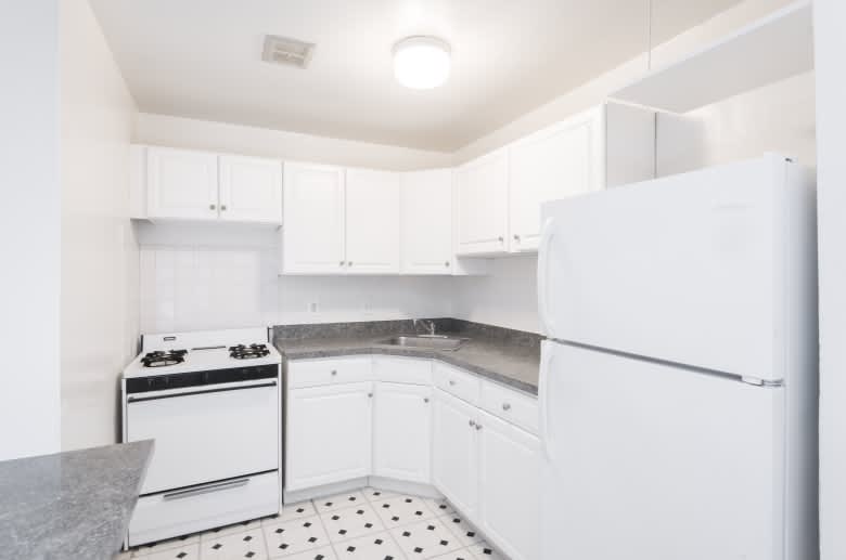 Midtown Apartments – photo 3