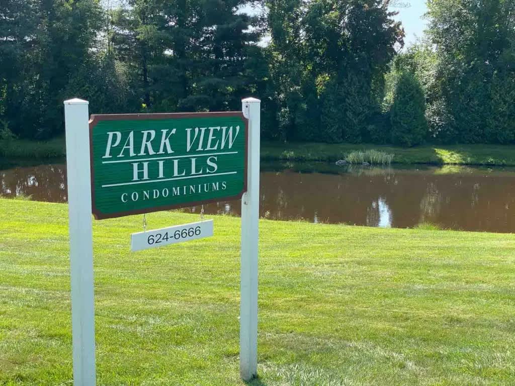 Park View Hills Condominium – photo 2