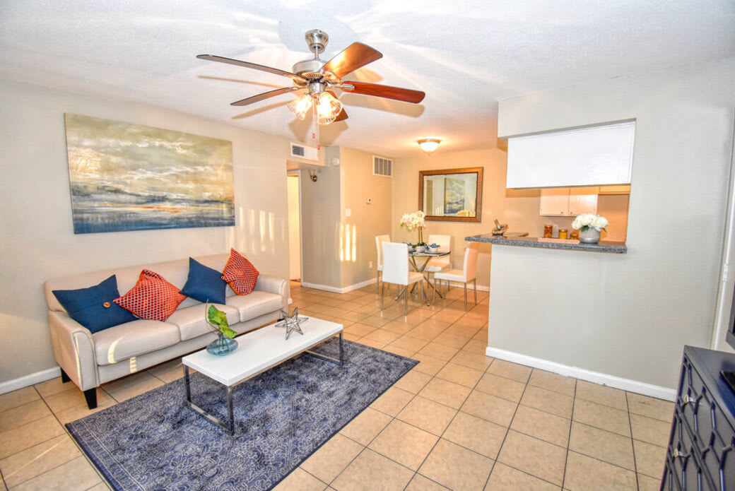 Glen Cove Apartments – photo 3