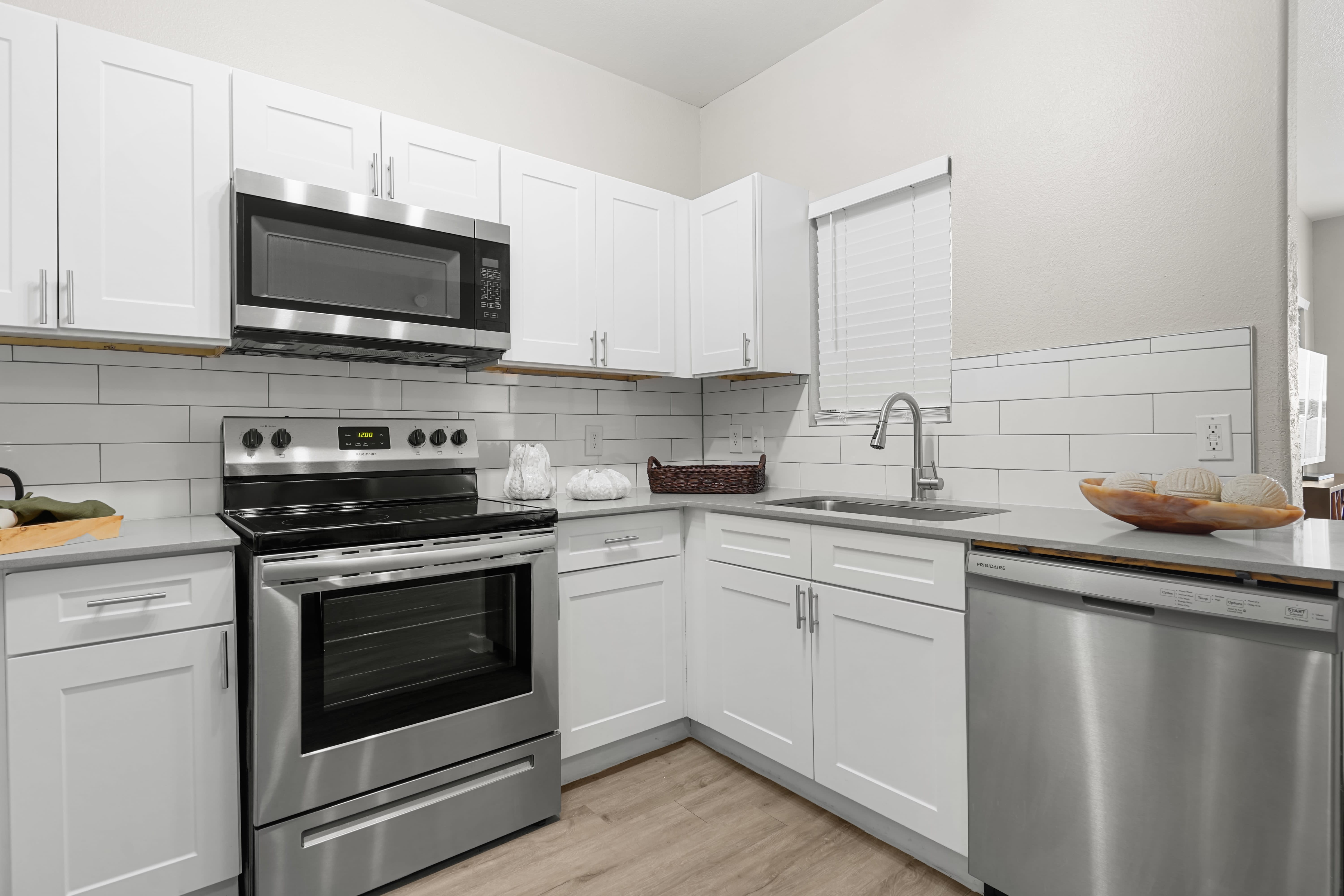 The Residences at Palm Valley – photo 4