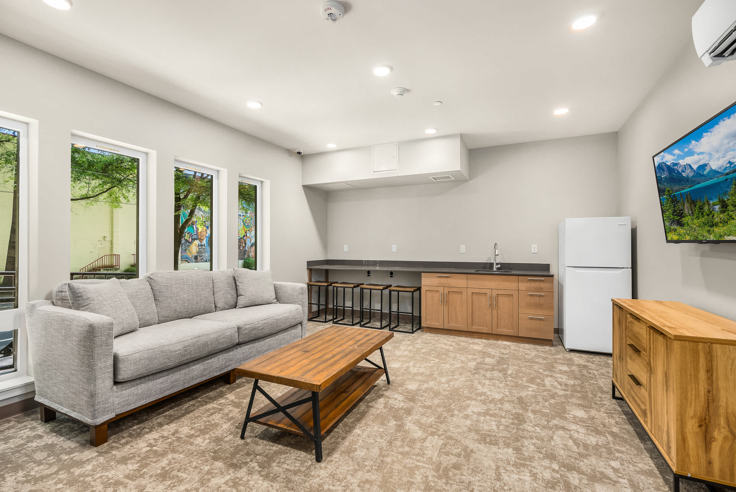 4029 Rainier – photo 3
