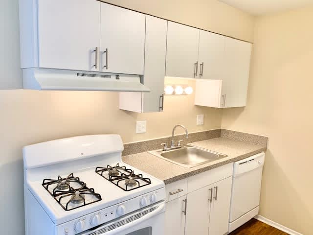 Foxcroft Townhomes – photo 1