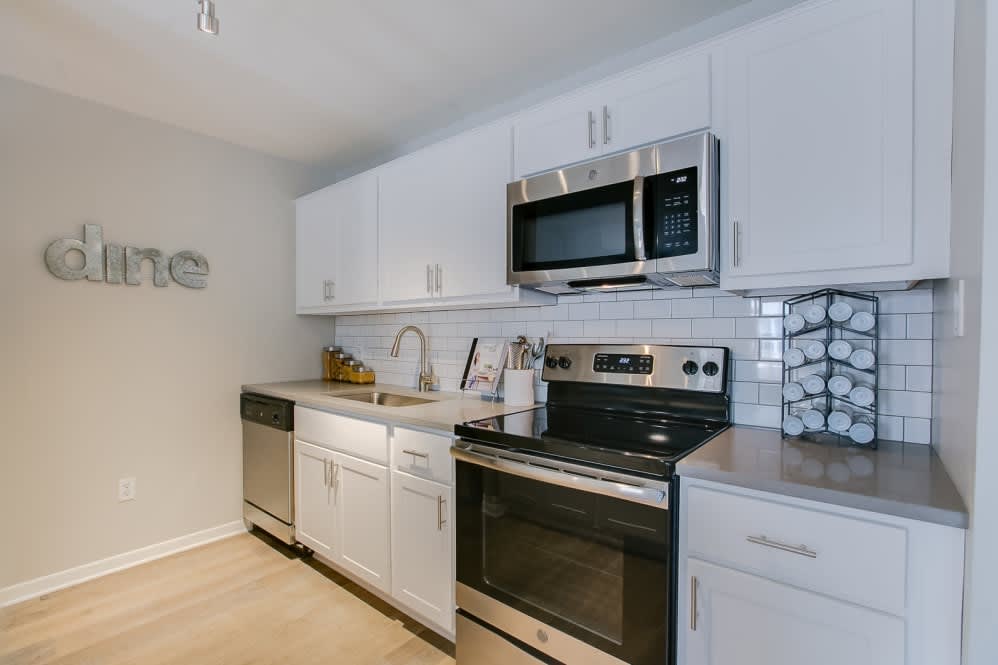 Loring Park Apartments – photo 2