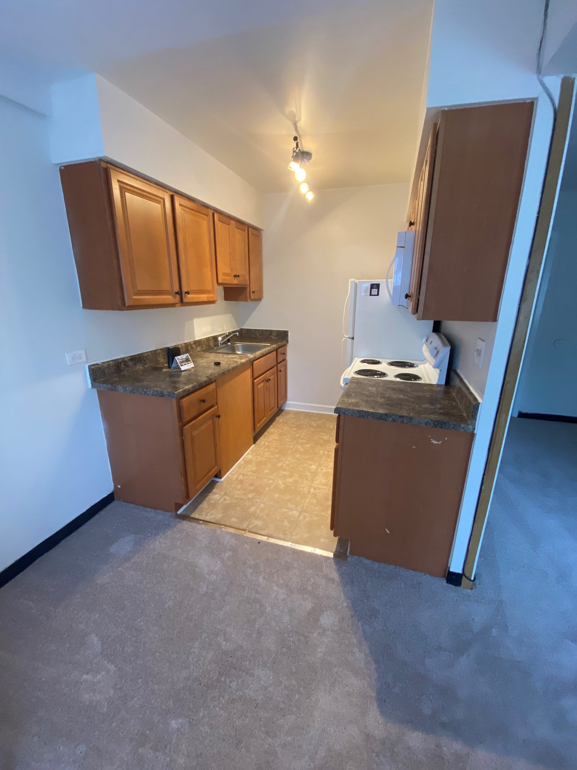 1701 Gordon Avenue – photo 3