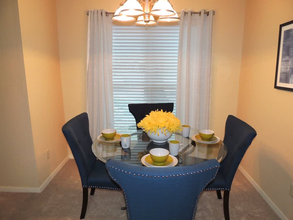 Aspen Apartments – photo 2