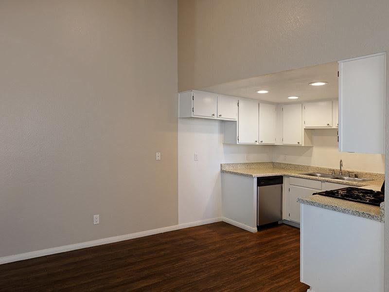Estancia Apartments – photo 5