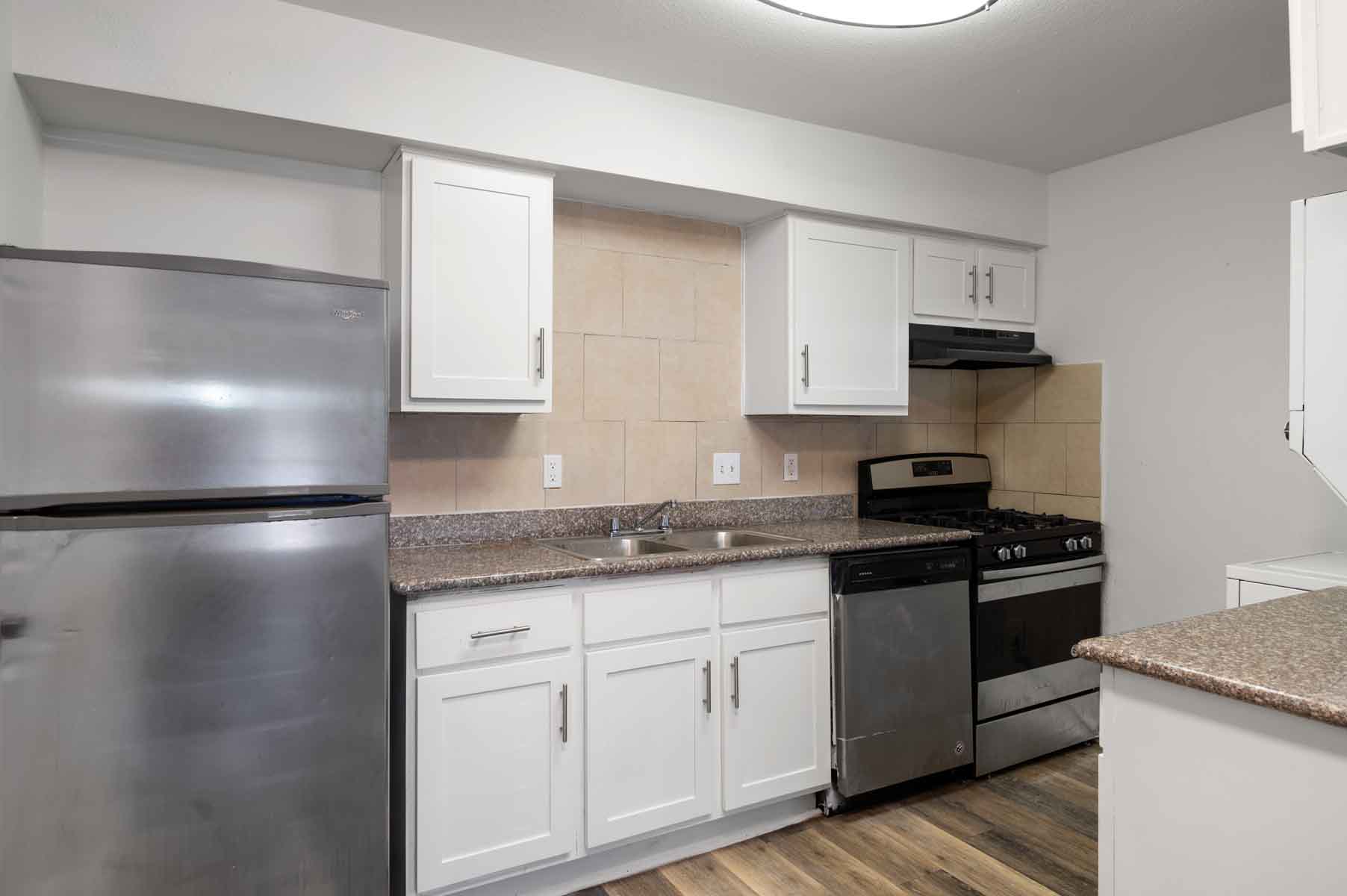 Springwood Park Apartments – photo 1