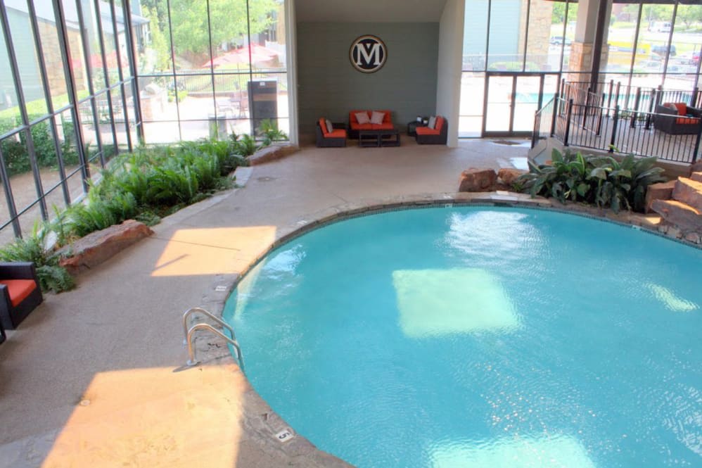 Goldelm at Metropolitan Apartments – photo 5