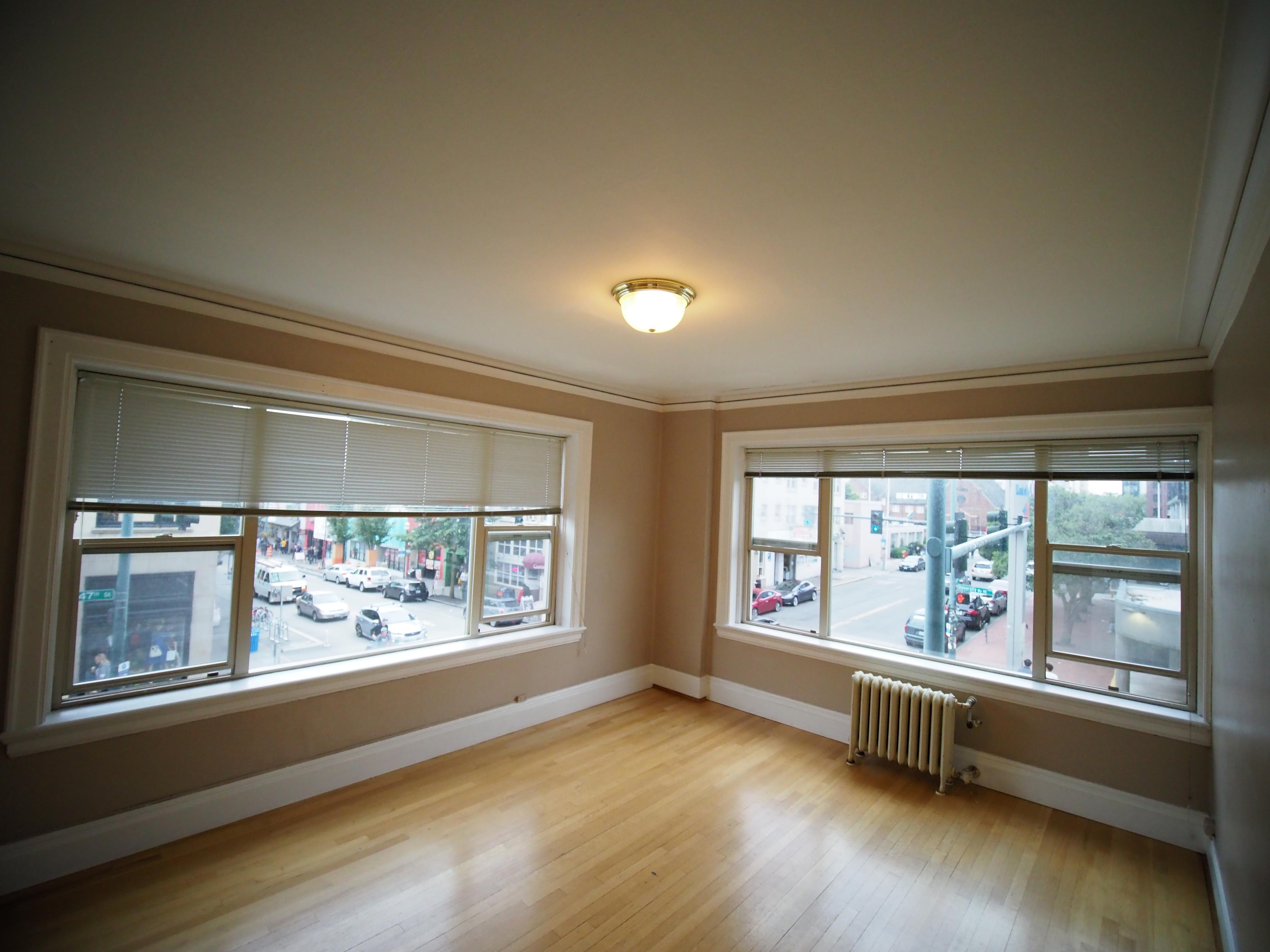 Yugo Seattle Wilsonian – photo 2