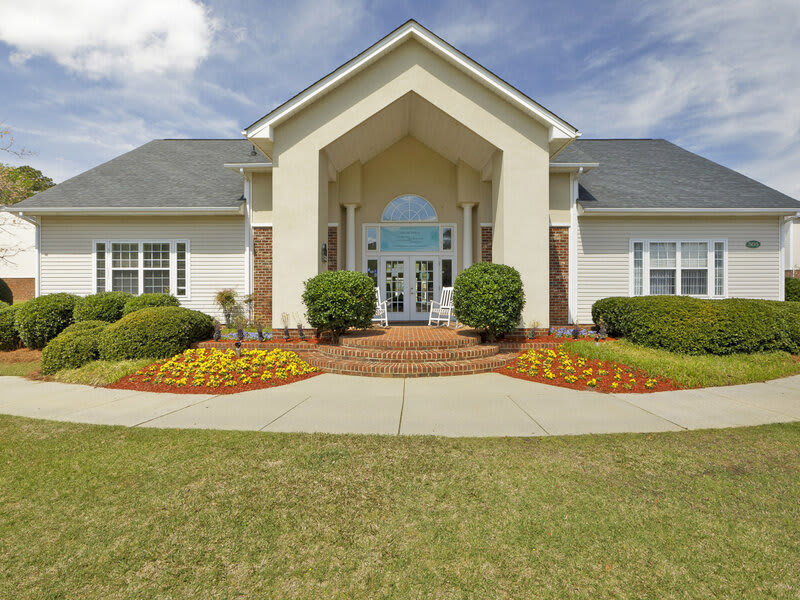 Regency Apartments – photo 2