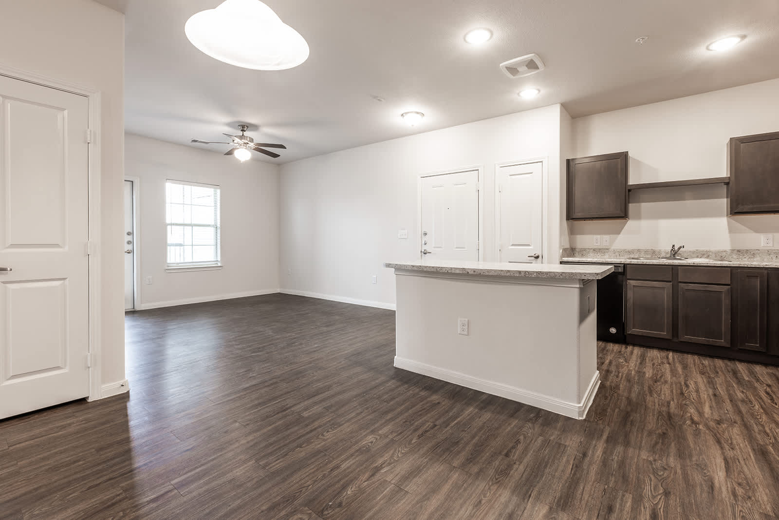 Kallison Ranch Apartments – photo 2