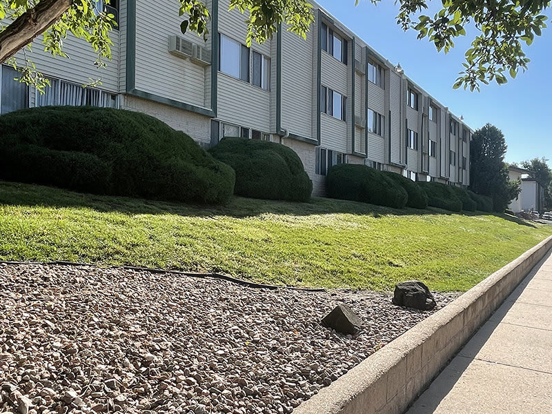 Airlan Arms Apartments – photo 2