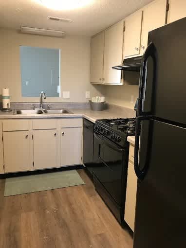 Oakdale Square Apartments – photo 2