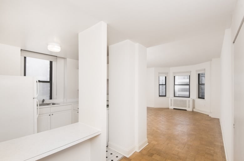 Midtown Apartments – photo 5