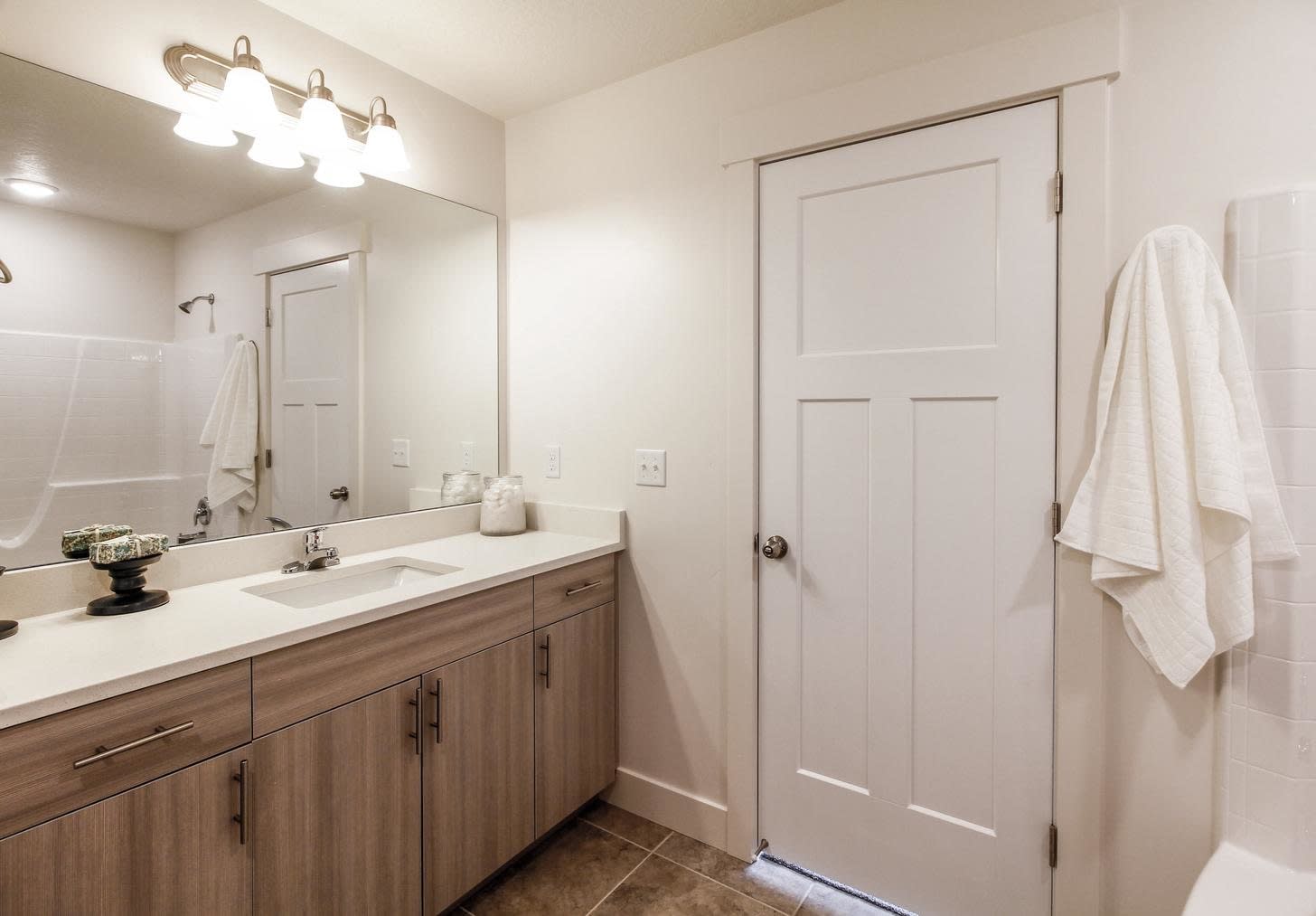 Porter Ranch Townhomes – photo 4