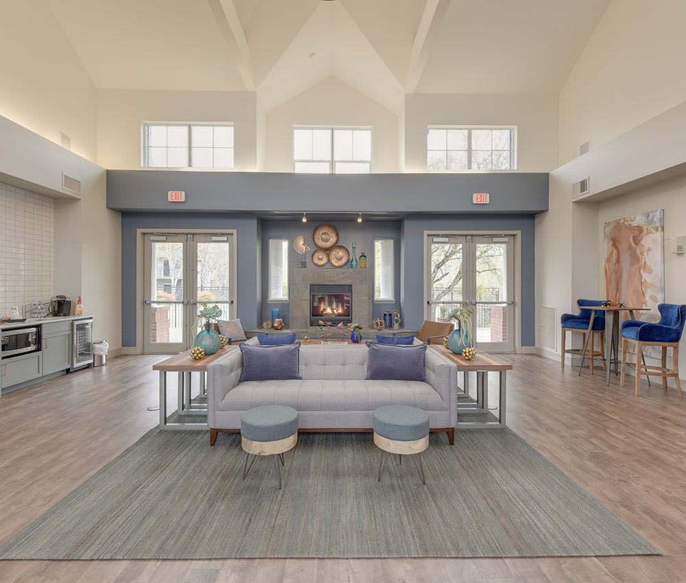 Sunfield Lakes Apartments – photo 2