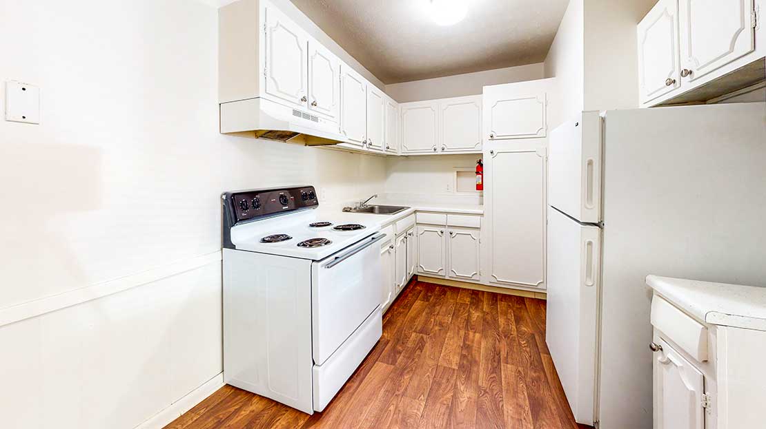 Kendall Manor Apartments – photo 4