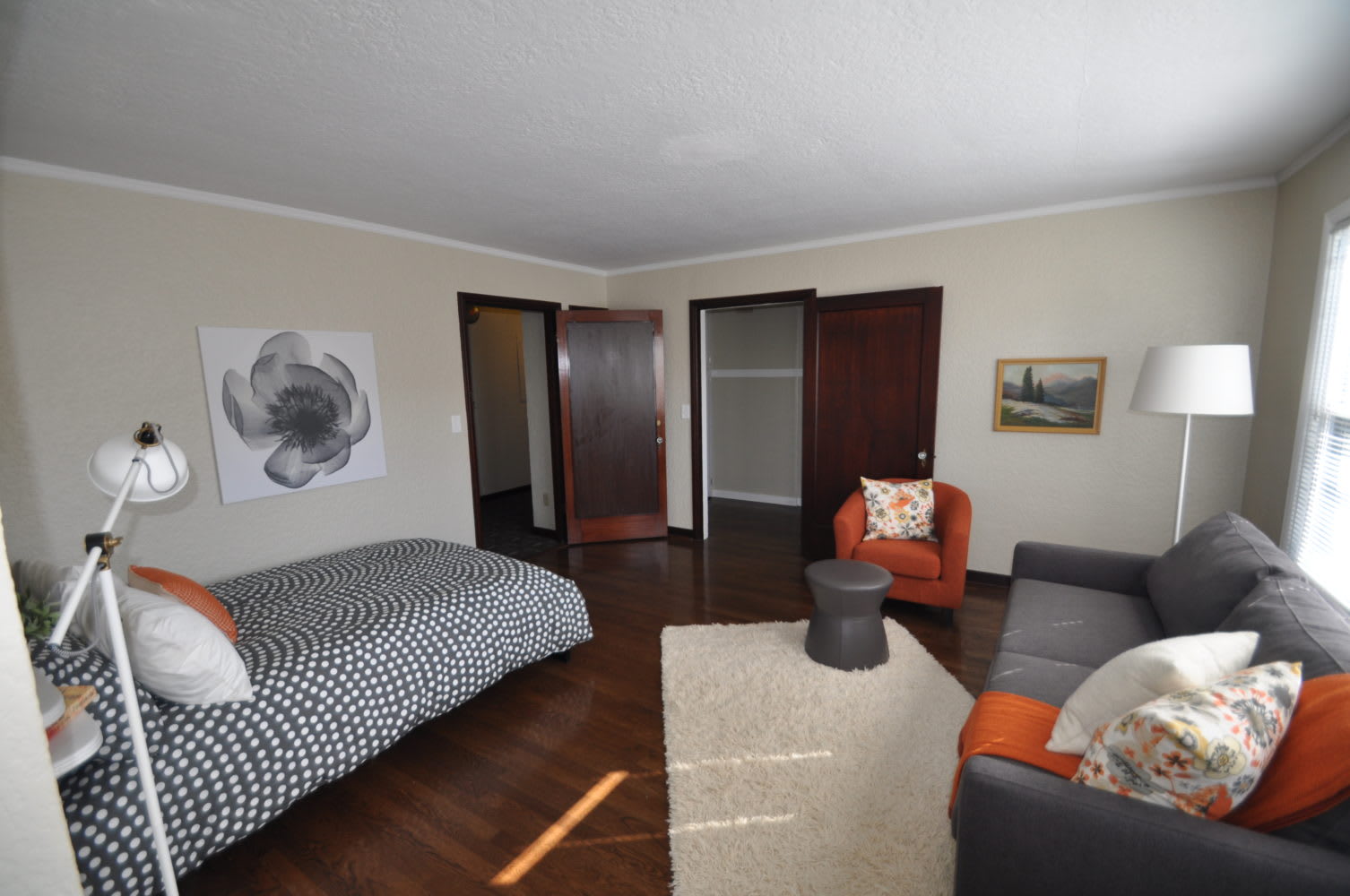 Gordon Apartments – photo 2