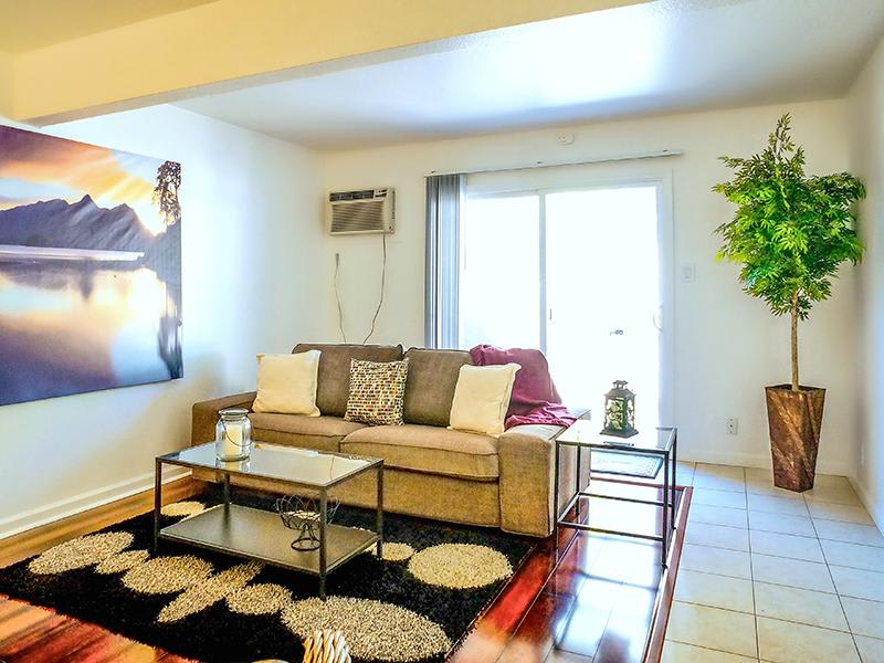 Sun Valley Apartment Homes – photo 3