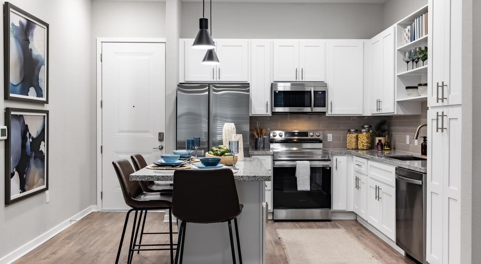 Aston Park Luxury Apartments – photo 1