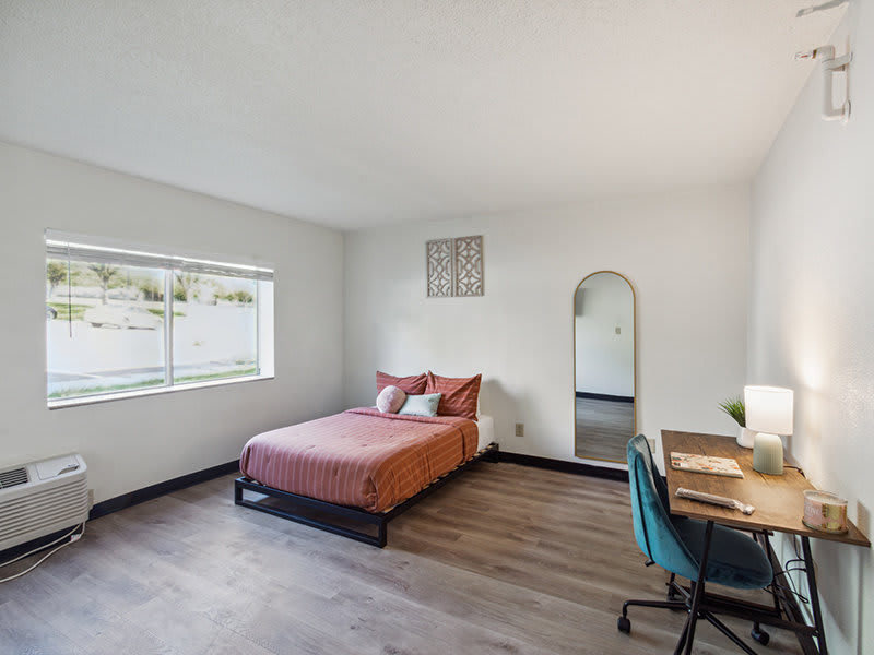 Flats at Miracle Hills – photo 4
