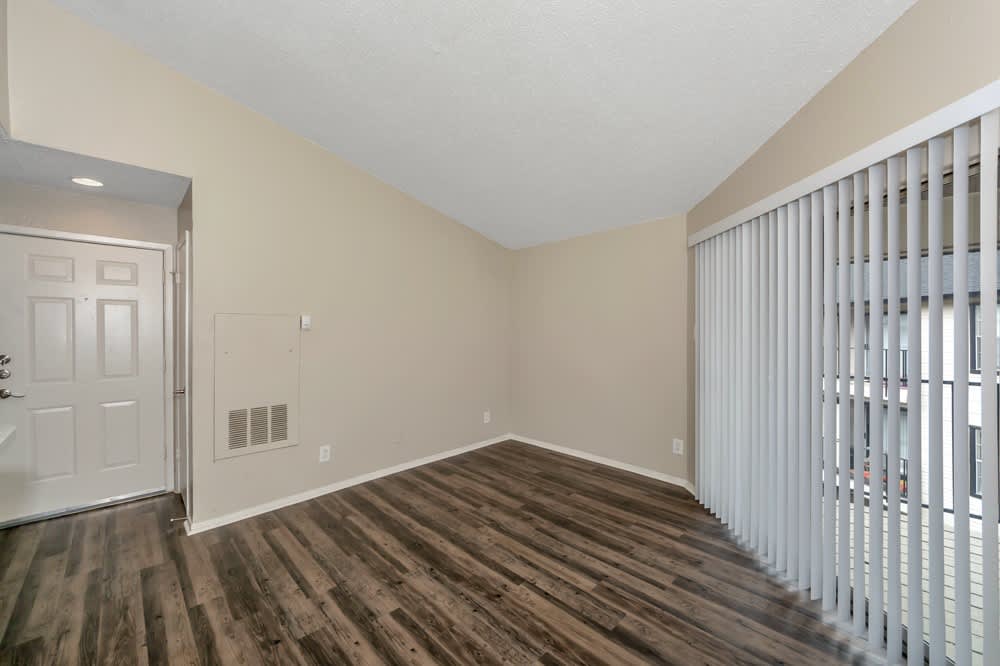 Oak Meadow Apartments – photo 4