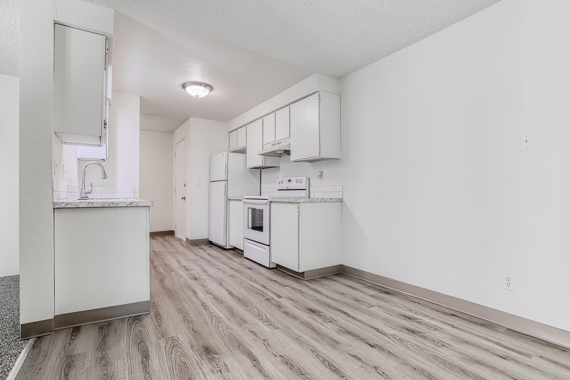Windsong Apartments – photo 3