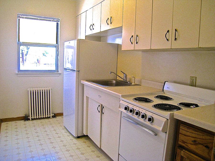 Ford Parkway Apartments – photo 2