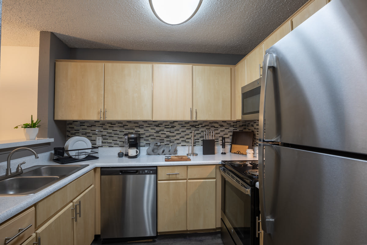 Village Green of Bear Creek Apartments – photo 3