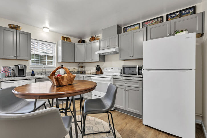 Yorkview Apartments – photo 2