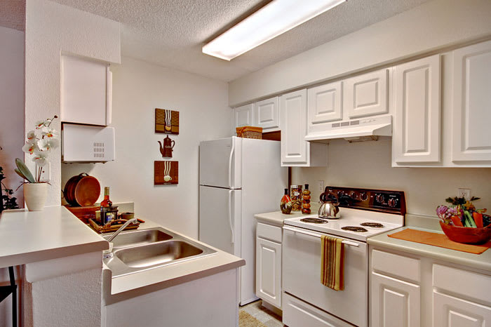 Winridge Apartments & Townhomes – photo 3