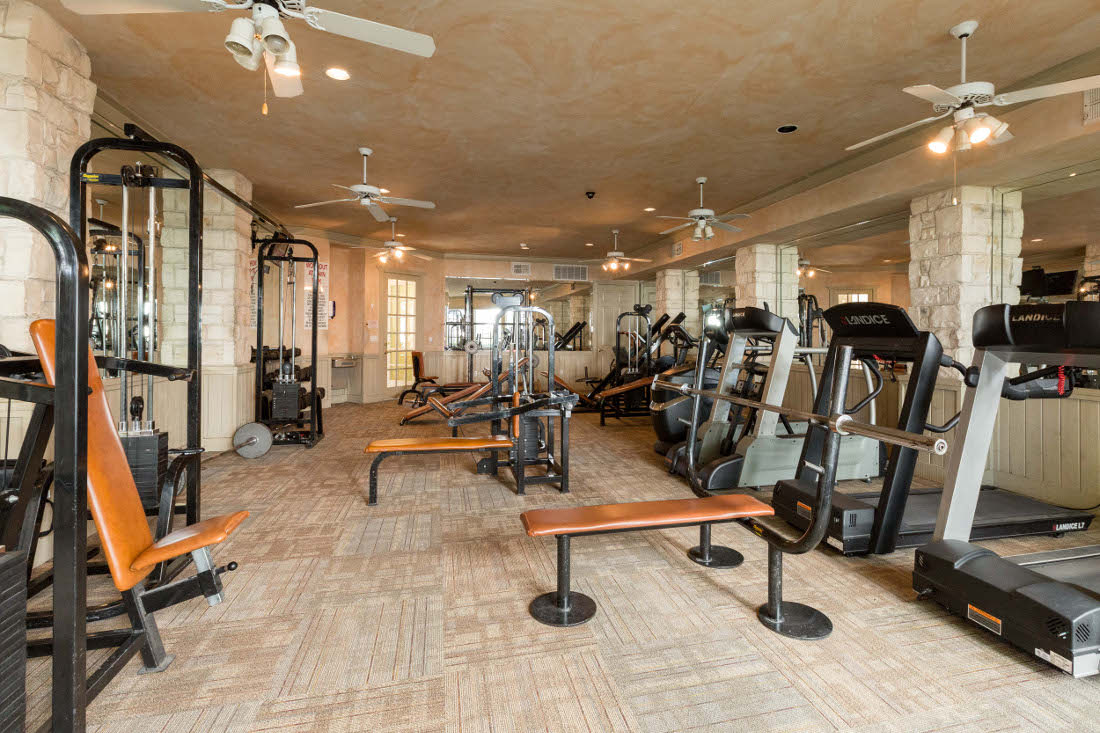 Vail Village Club Apartments – photo 2