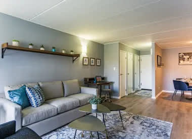 Oak Lawn Blu Apartments – photo 5