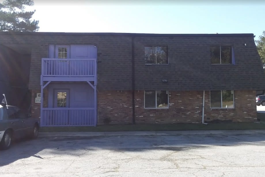 Amberwood Apartments – photo 1